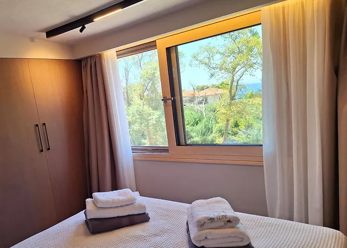 Euphoria Villa, 9 Bdrs With Private Pools, Beachfront Βίλα