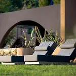 Villa Euphoria Villa, 9 Bdrs With Private Pools, Beachfront Kalogria (Sithonia)