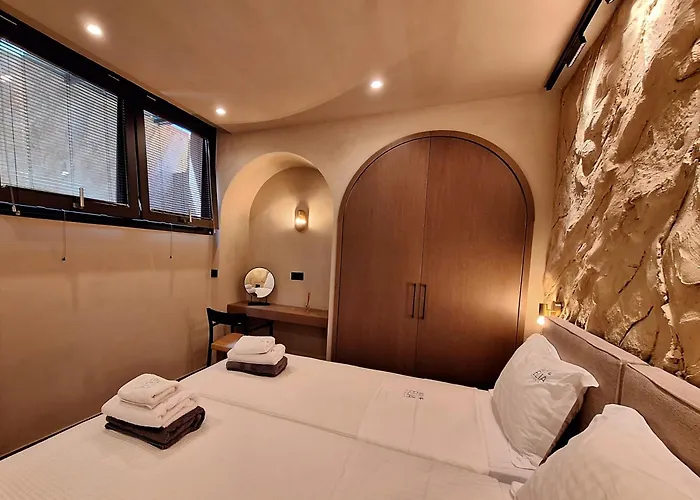 Euphoria Villa, 9 Bdrs With Private Pools, Beachfront Kalogria (Sithonia)