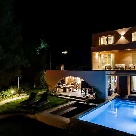 Villa Euphoria Villa, 9 Bdrs With Private Pools, Beachfront Kalogria (Sithonia)