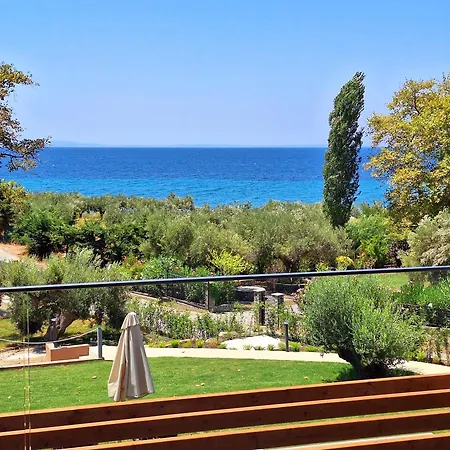 Euphoria Villa, 9 Bdrs With Private Pools, Beachfront 빌라 칼로그리아