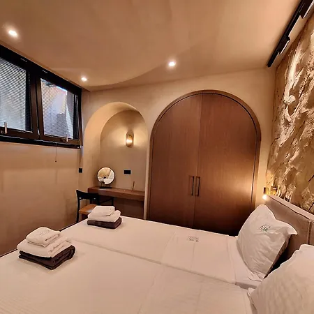 Euphoria Villa, 9 Bdrs With Private Pools, Beachfront Kalogria (Sithonia)