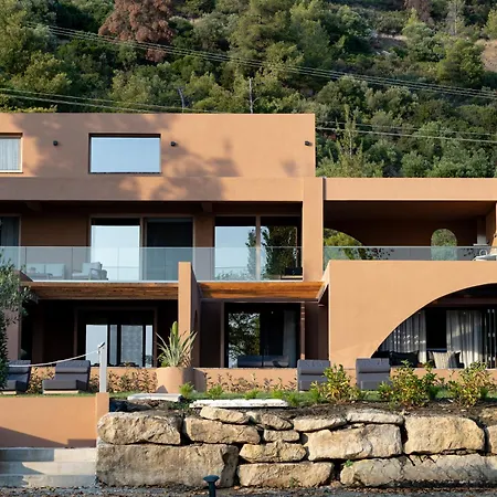 Euphoria Villa, 9 Bdrs With Private Pools, Beachfront 칼로그리아