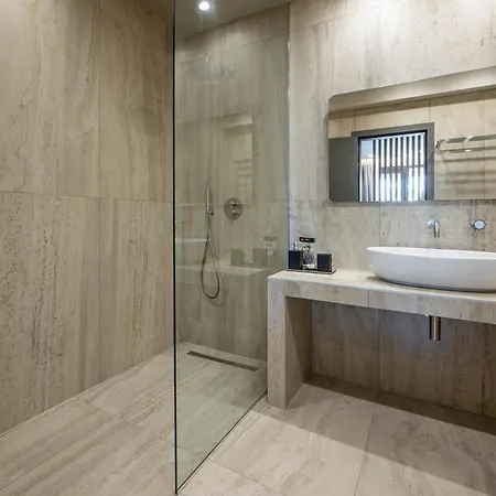 빌라 Euphoria Villa, 9 Bdrs With Private Pools, Beachfront *