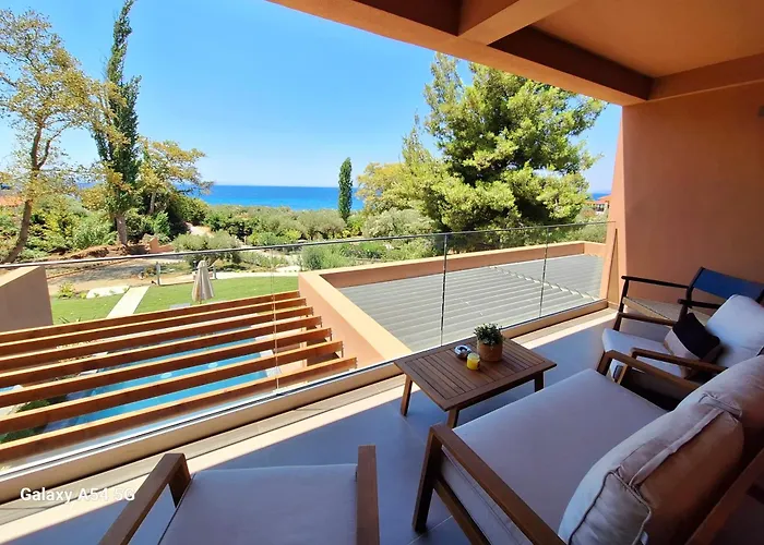 Villa Euphoria Villa, 9 Bdrs With Private Pools, Beachfront Kalogria (Sithonia)